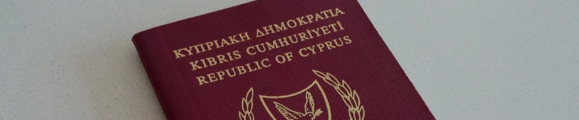 Как развивается ситуация с отзывом «золотых» паспортов Кипра